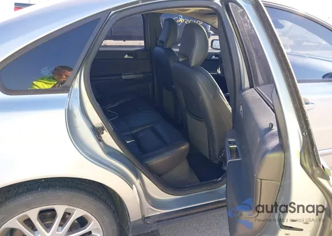 2006 Volvo S40 2.4I z USA, uszkodzony, nr VIN YV1MS382662186671